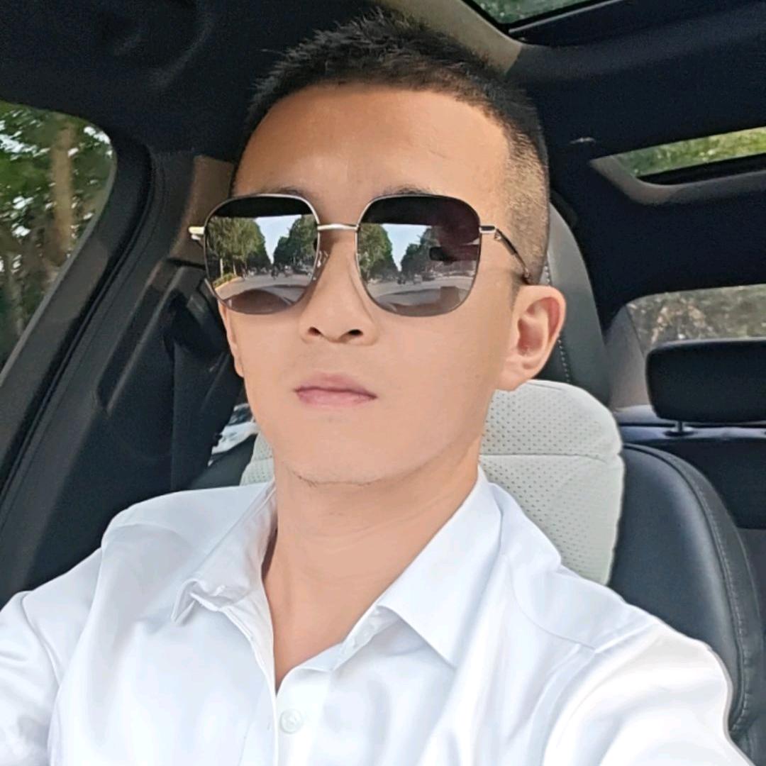 电梯青年专家☞刘备