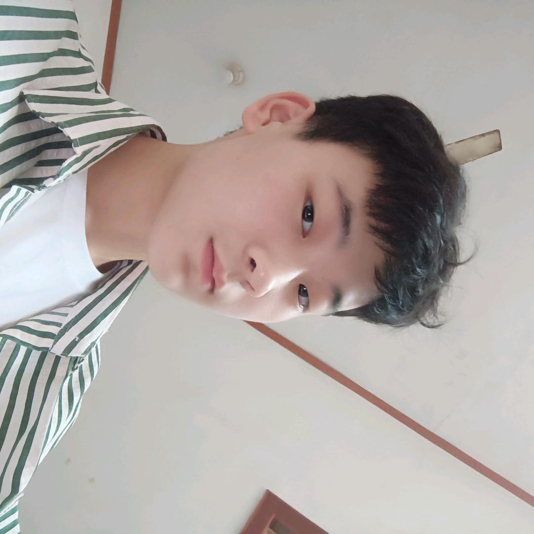 青霞顽心