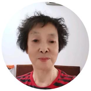 我的名字蓝蓝。