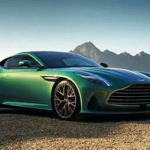 为阿斯顿马丁奋斗。