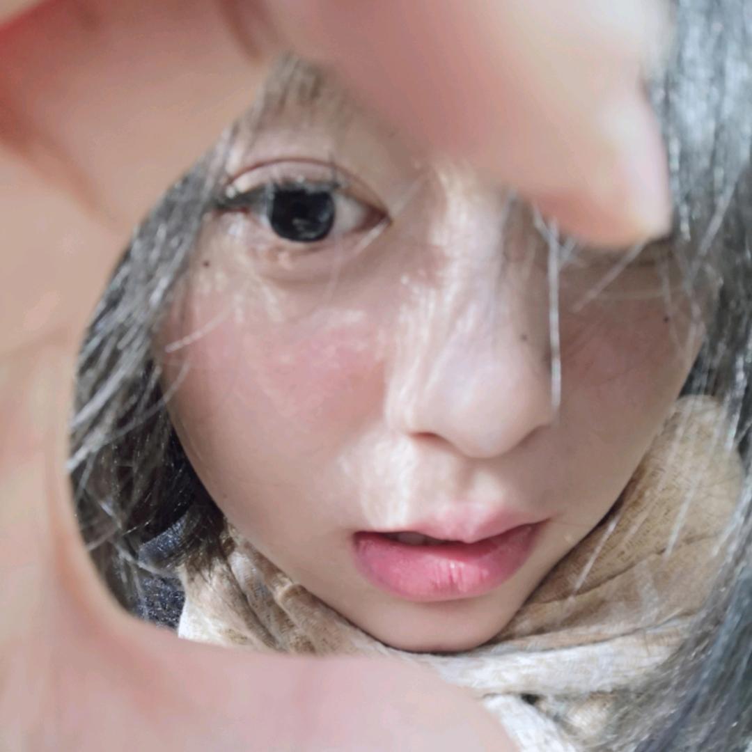 小喵睡懒觉