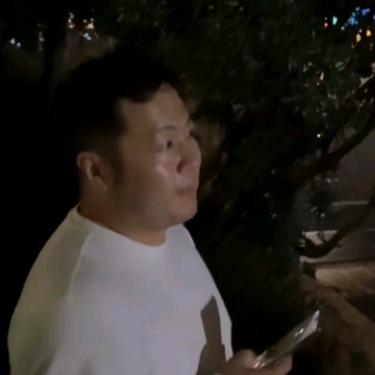 AAA建材批发王总