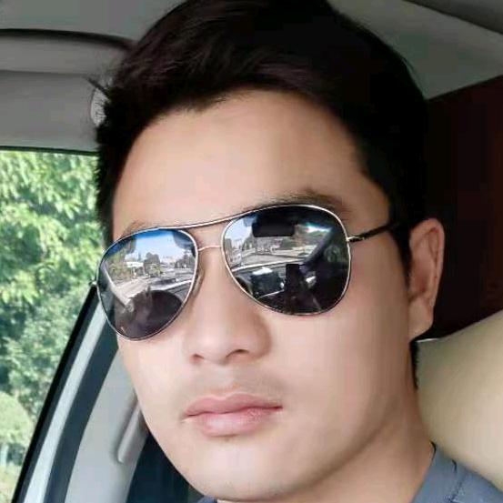 你先生叫阿杜吗