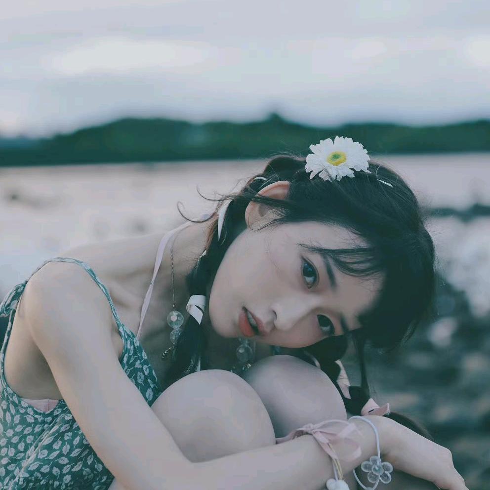 芷落.