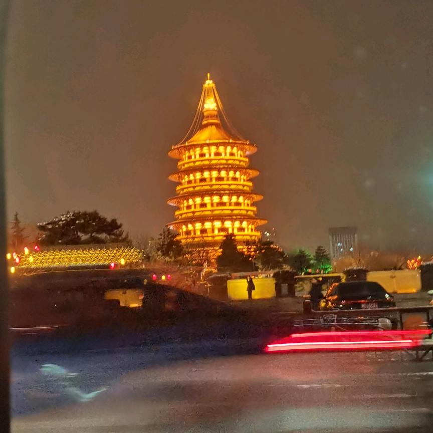 隐于市十三朝故事 清真餐饮小院
