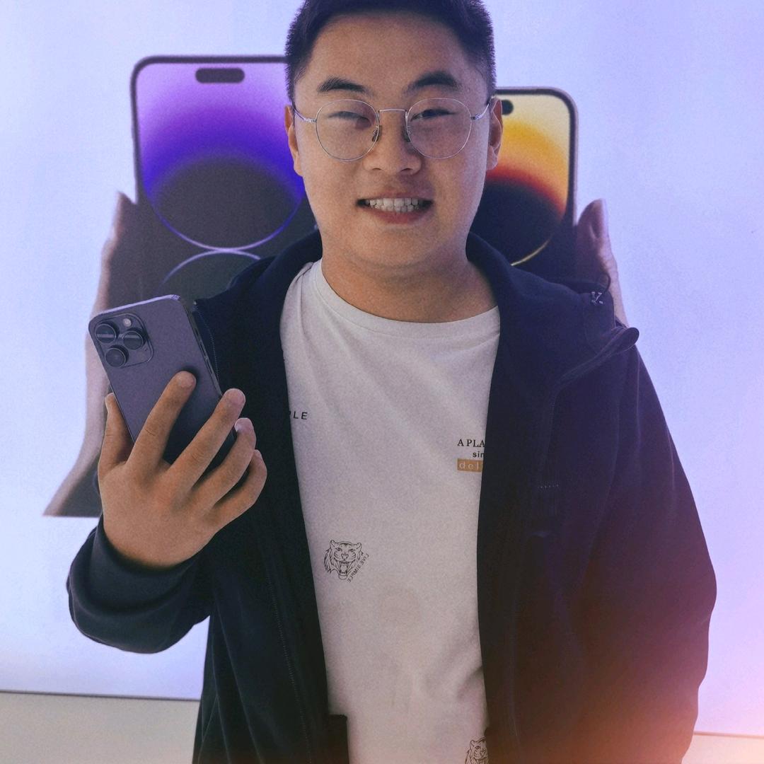 小雷玩手机
