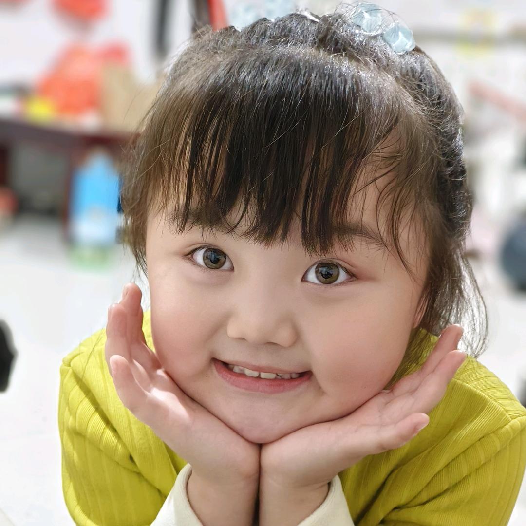 小梦瑶（大侄女）