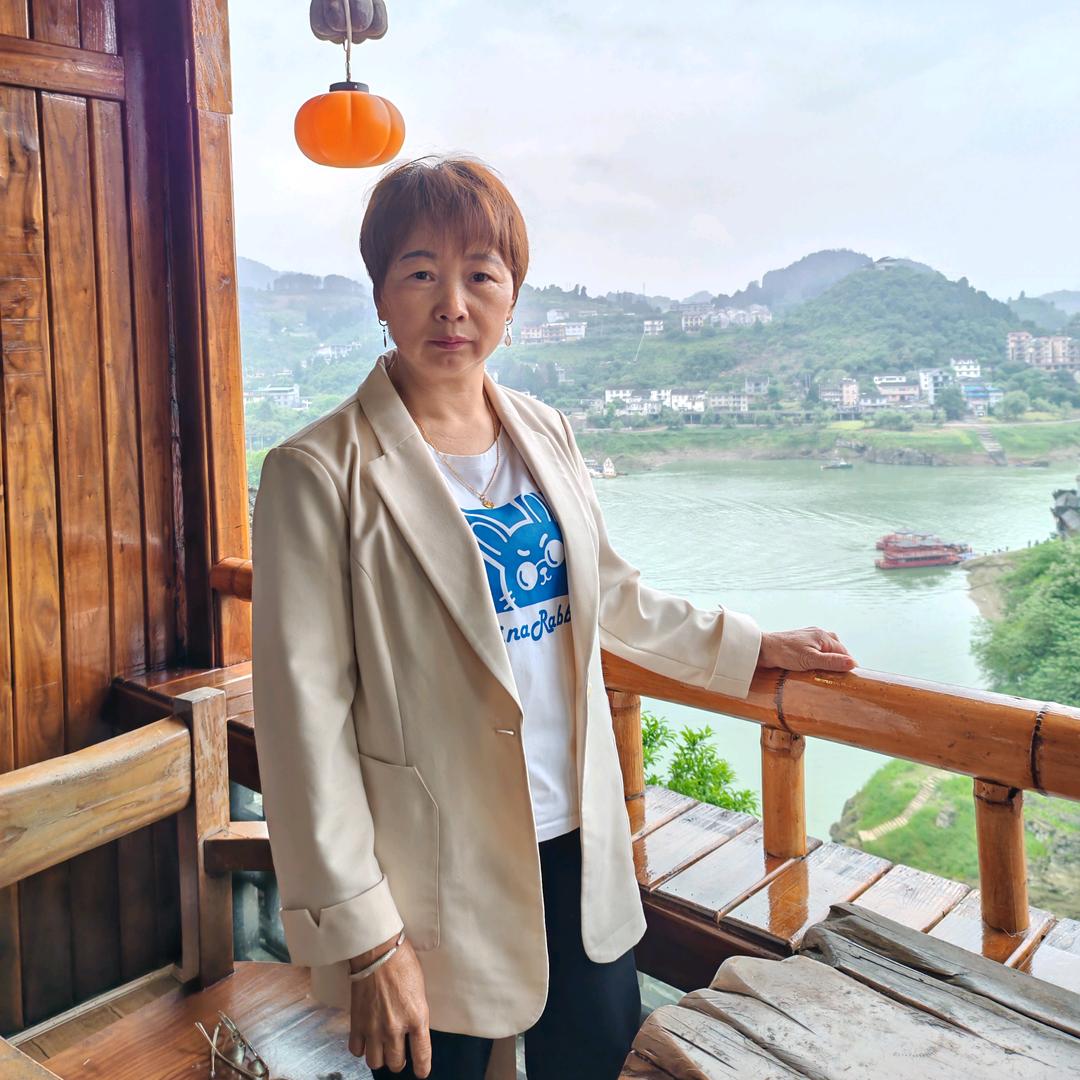 湖北大姐，每天不定时开播