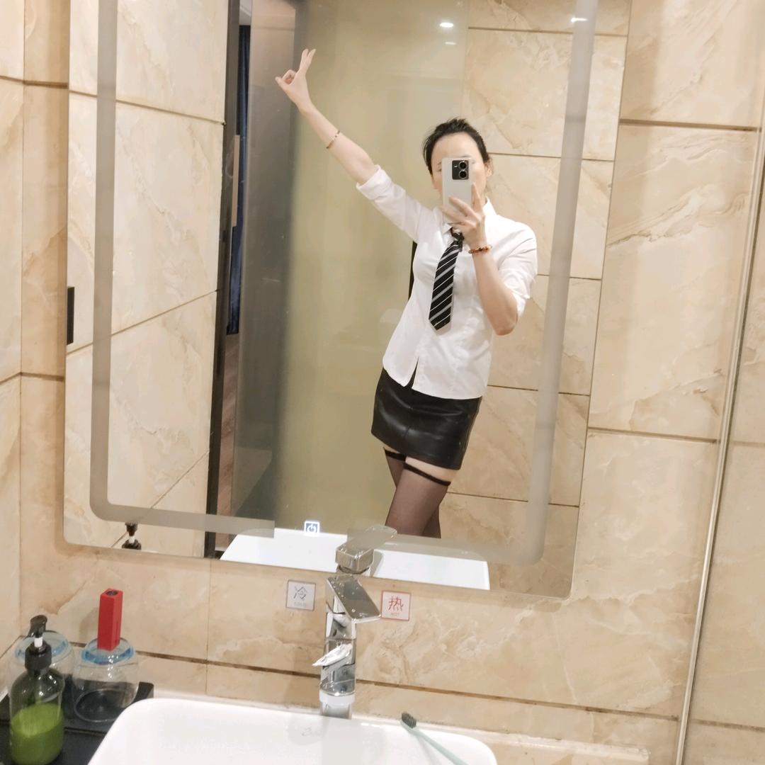 《付小姐》