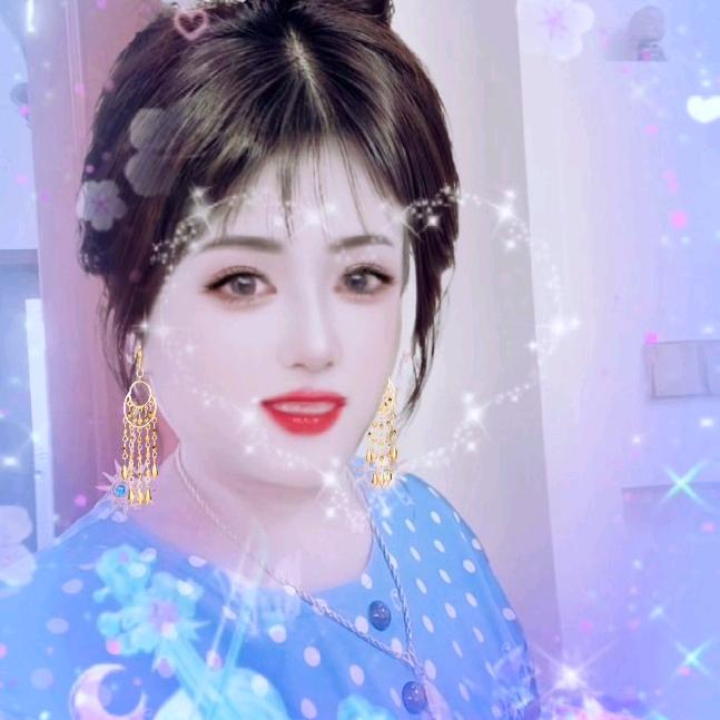 漂亮的三妹子
