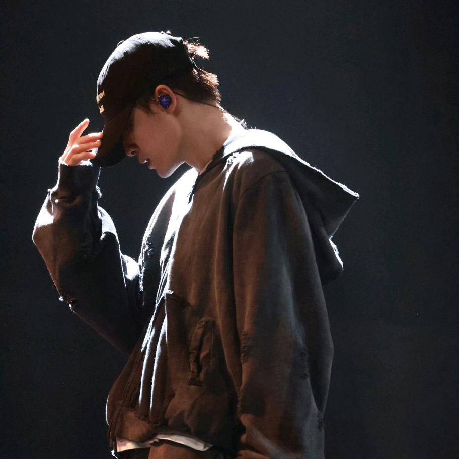 爱吃牛蛙的小吴