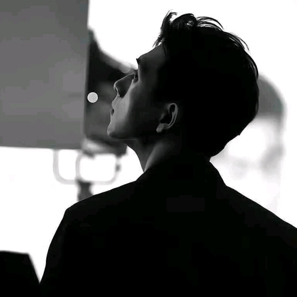 踏空^