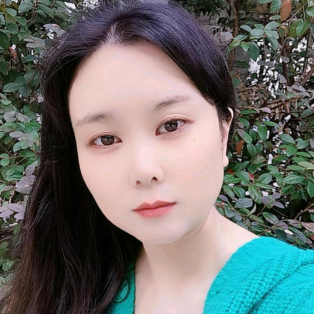 💋芳芳~（不定时直播)