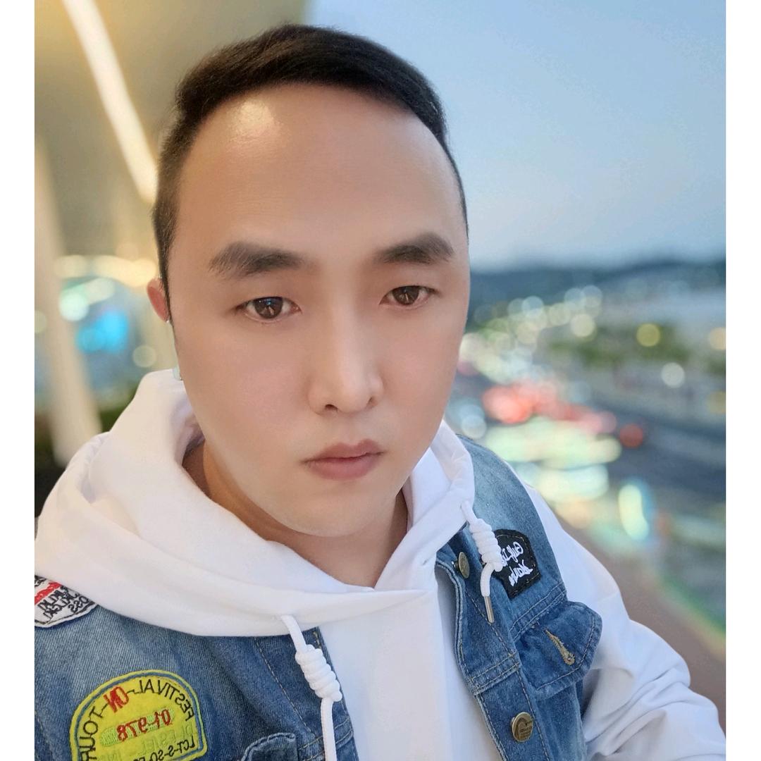 是吕燕飞