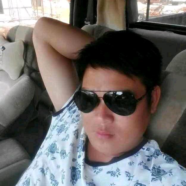 辉