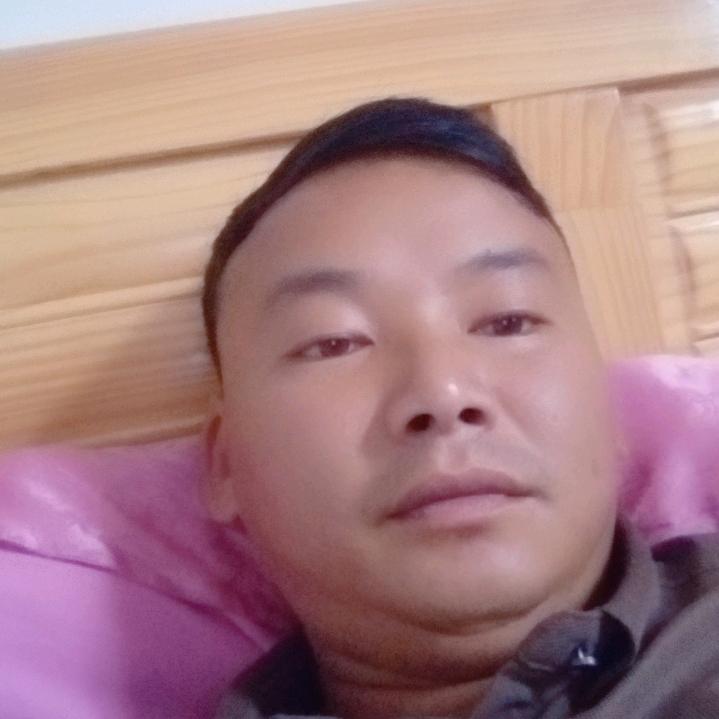 户外小阿哥