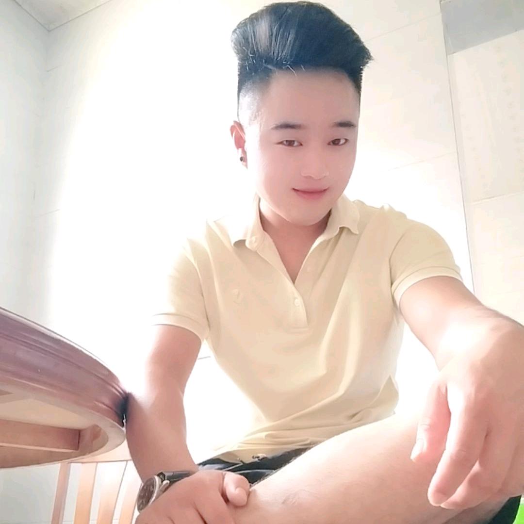 ｛谁伴我闯荡江湖｝