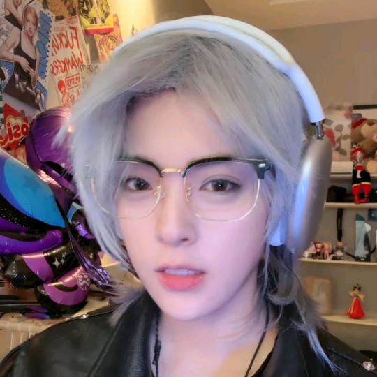 守村人