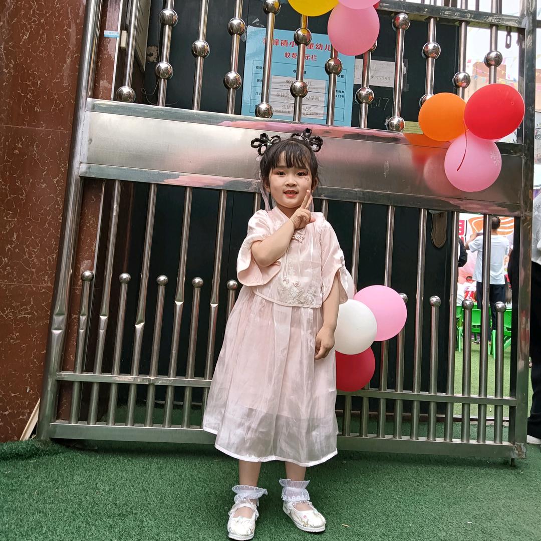 (❁´◡`❁)*幸运✲ﾟ*相随