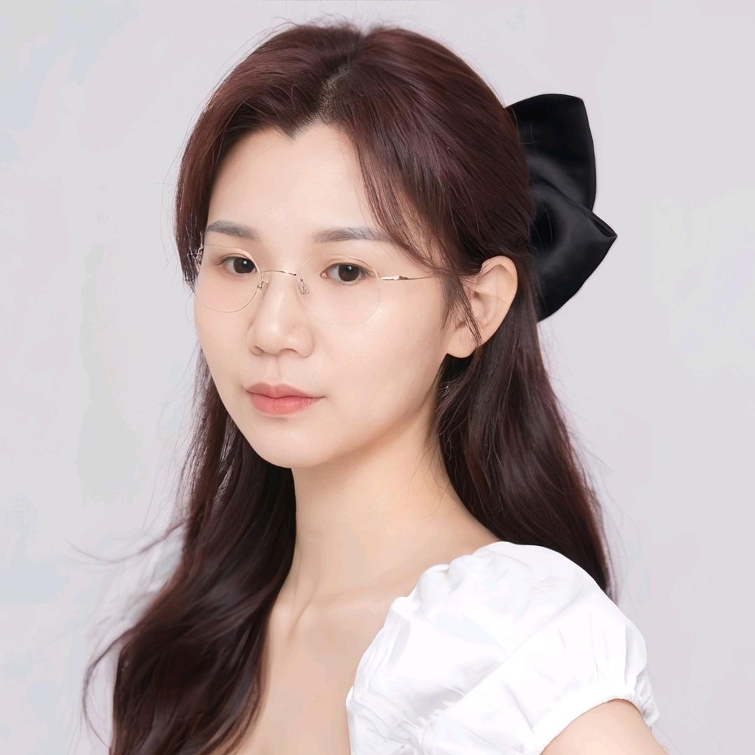 小念爱臭美