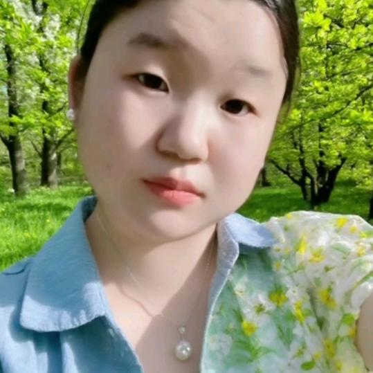 为爱心动♡◍