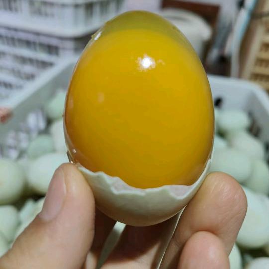 程芳纯手工糖心泥巴皮蛋