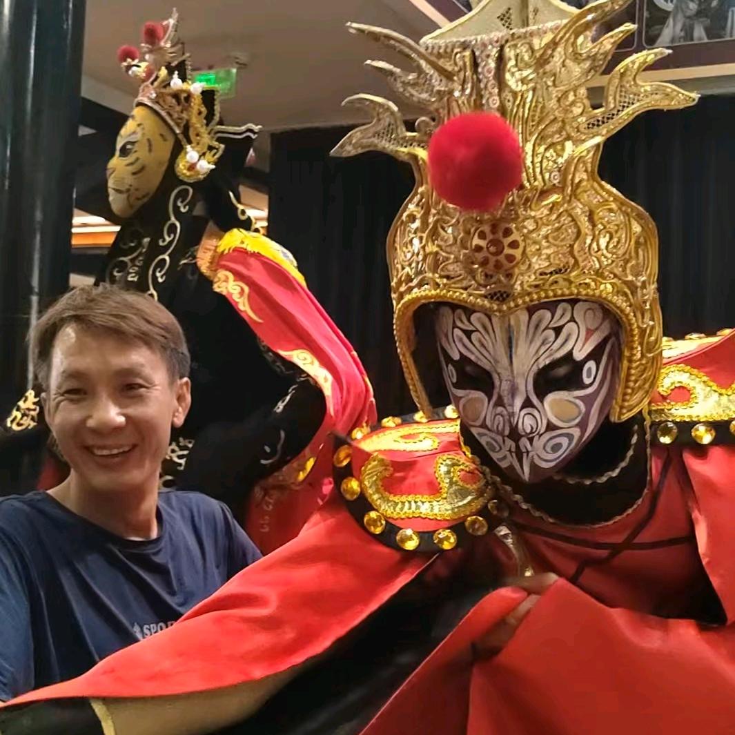 哟哟哟