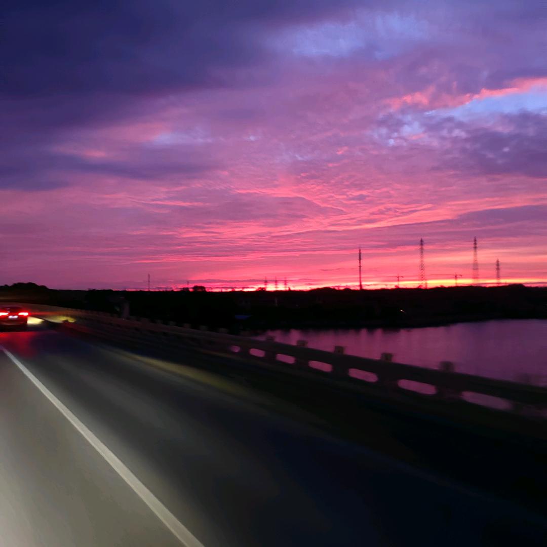 只改容颜、不忘初心