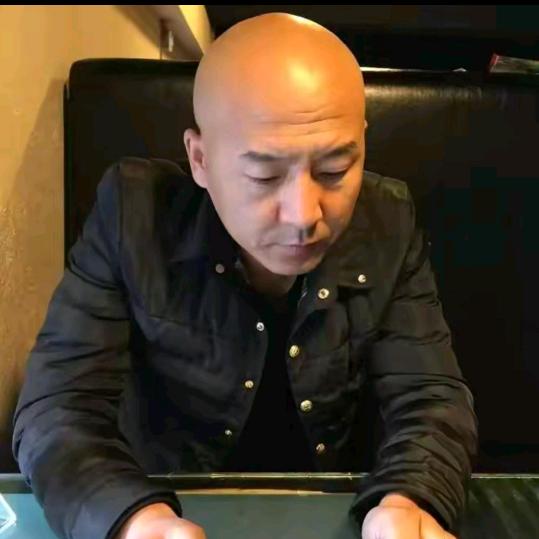 国哥首席很健谈