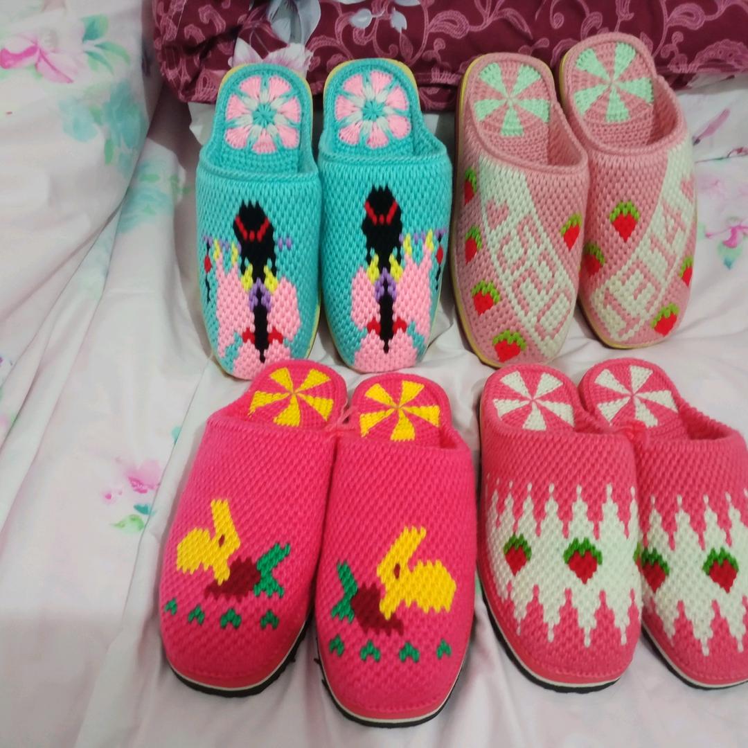 感恩（卖手工毛线鞋、帽子）