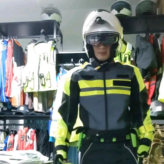 特种功能服饰装备生产厂家