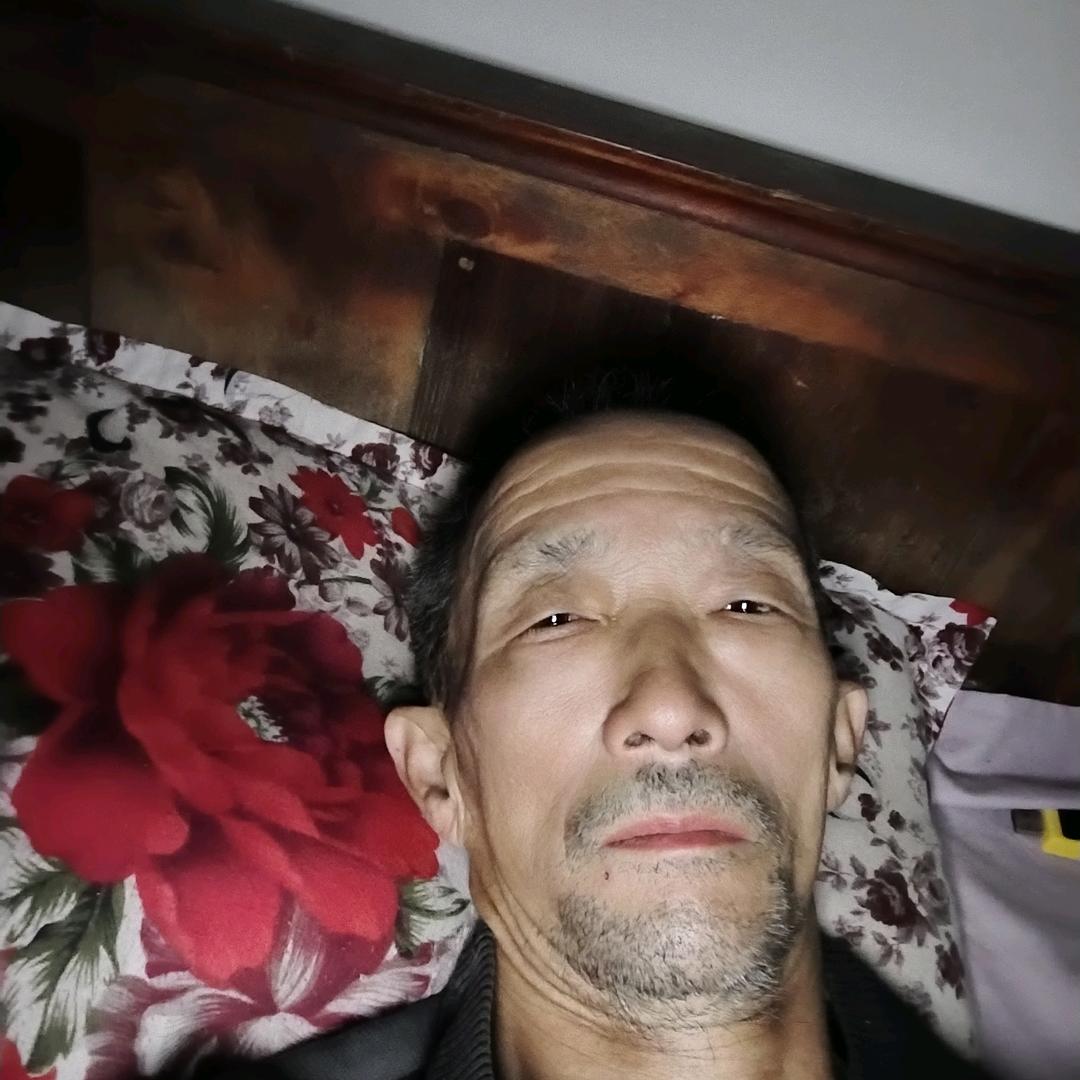 岁月老人李平香