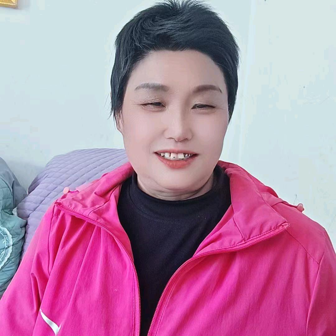 月姐（每天15:30开播）