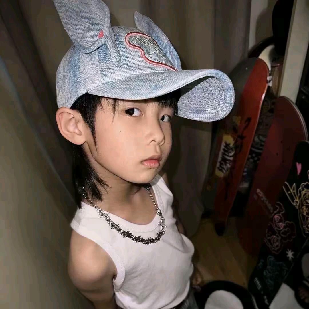 小- R