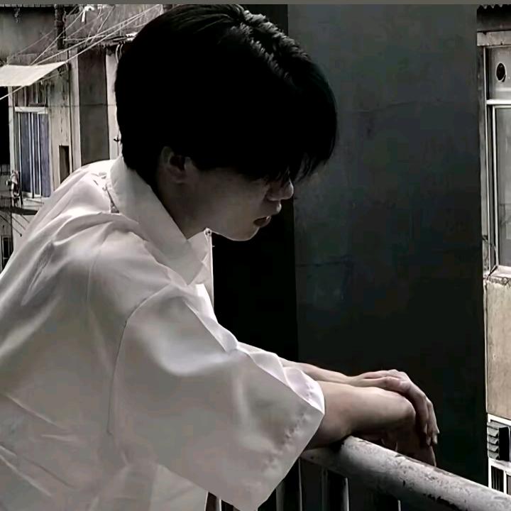 一点都不忧郁的gay