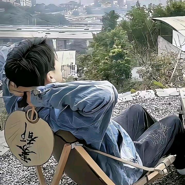 亦凡