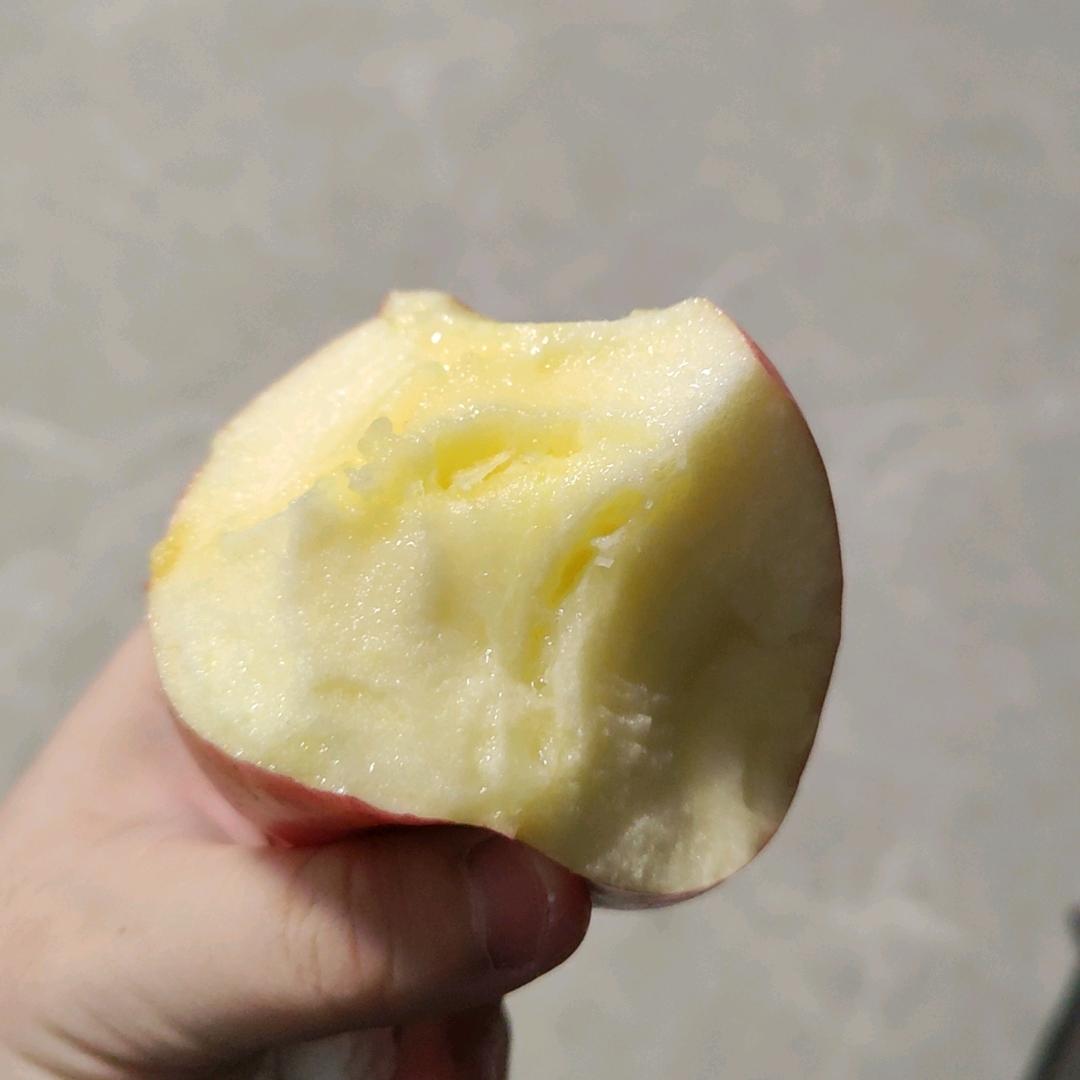 百分百纯天然可爱无公害的周周酱