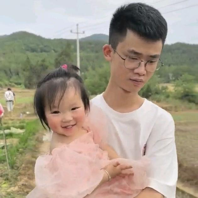 糖丸子爱吃糖🍬