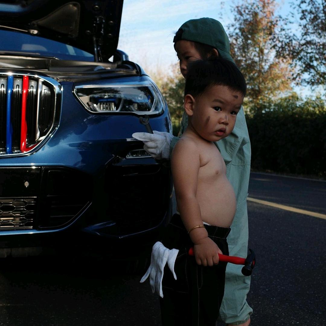 扳手🔧抡冒烟
