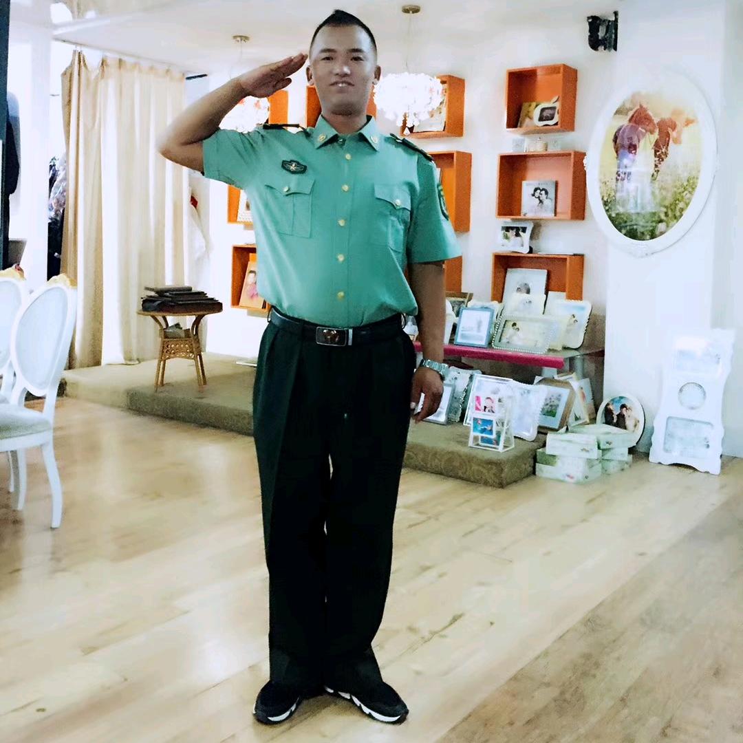 大家都叫我黑哥