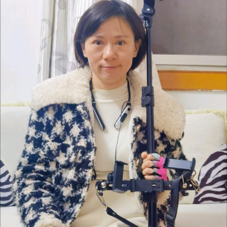 朵朵博主短视频