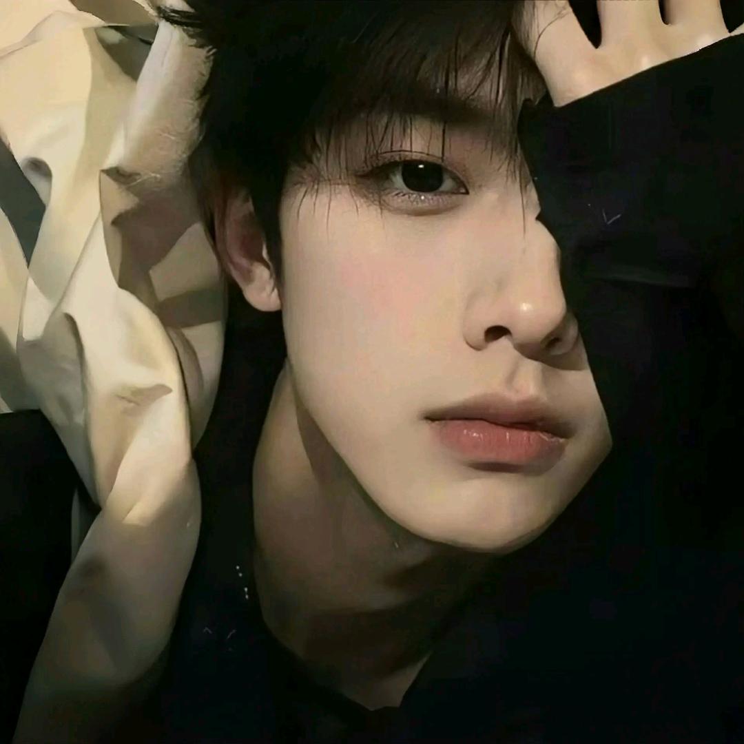 小贾爱吃🍉