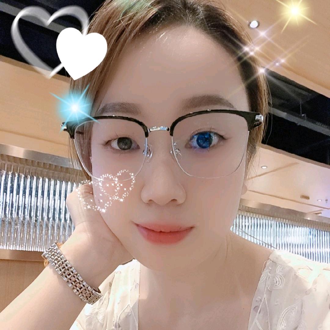 彩虹糖儿童服装城