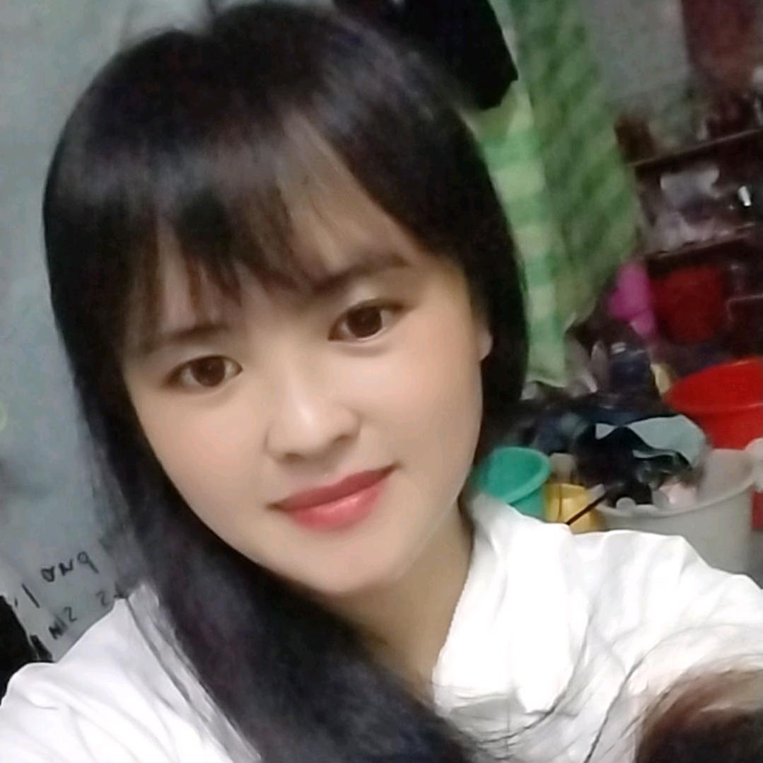 琴妹大眼睛