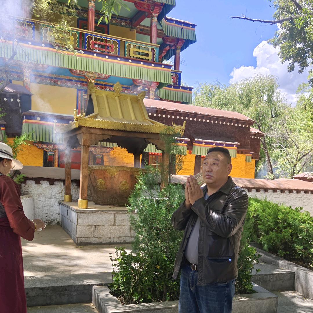 【纳仓普尔多】