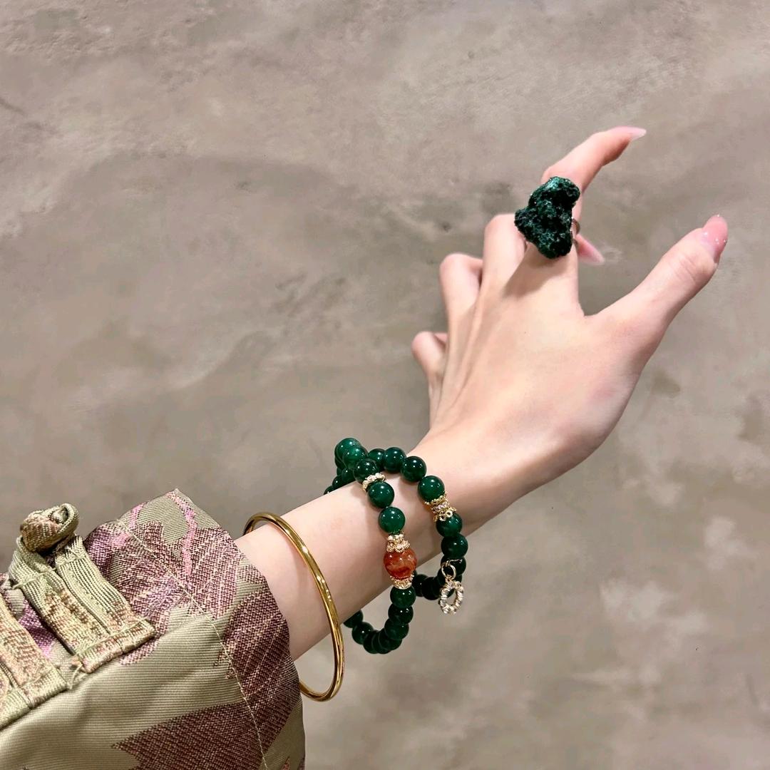 月亮晶灵坊