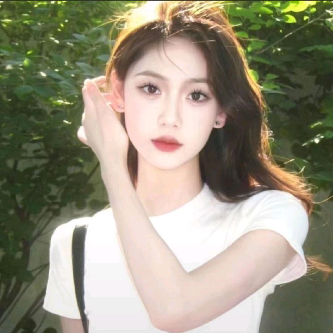 ∴