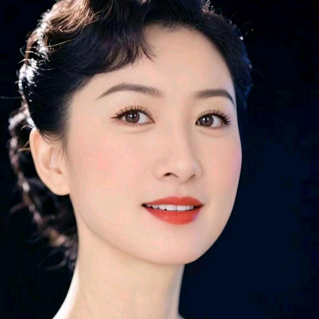 竹报平安🌹🌹🌹