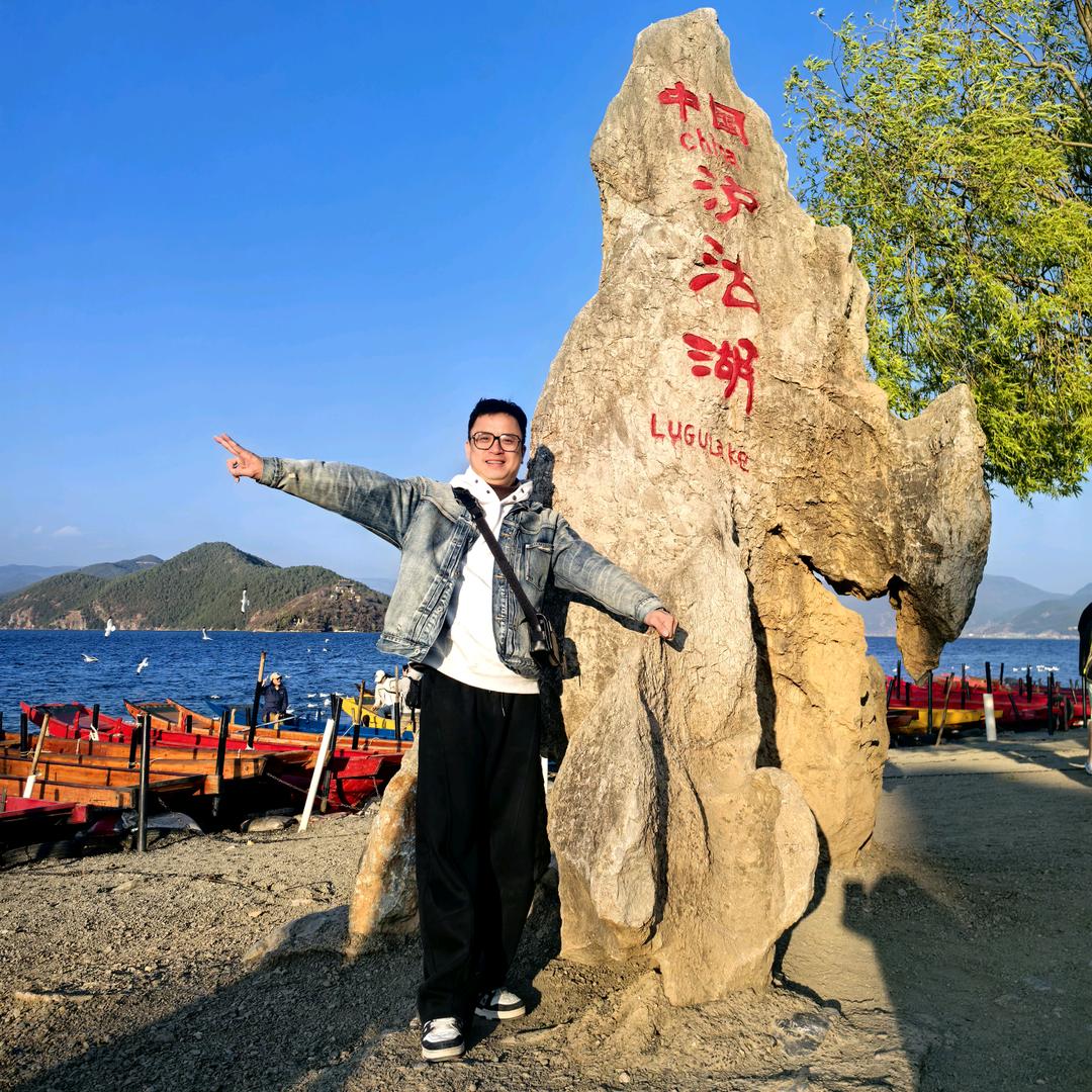 胜源投光灯压铸杨生1332696939！