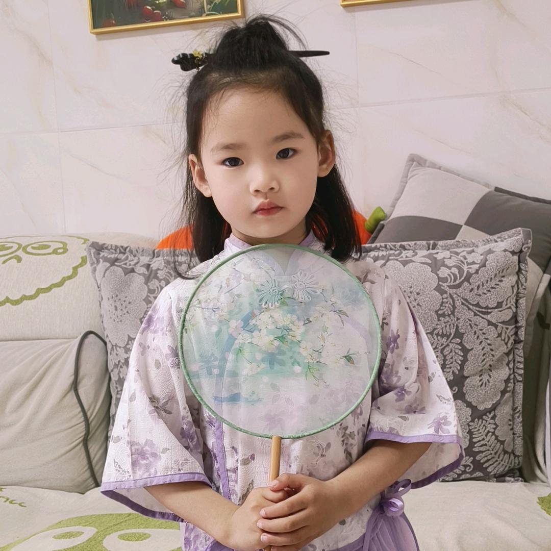 妮妮同学
